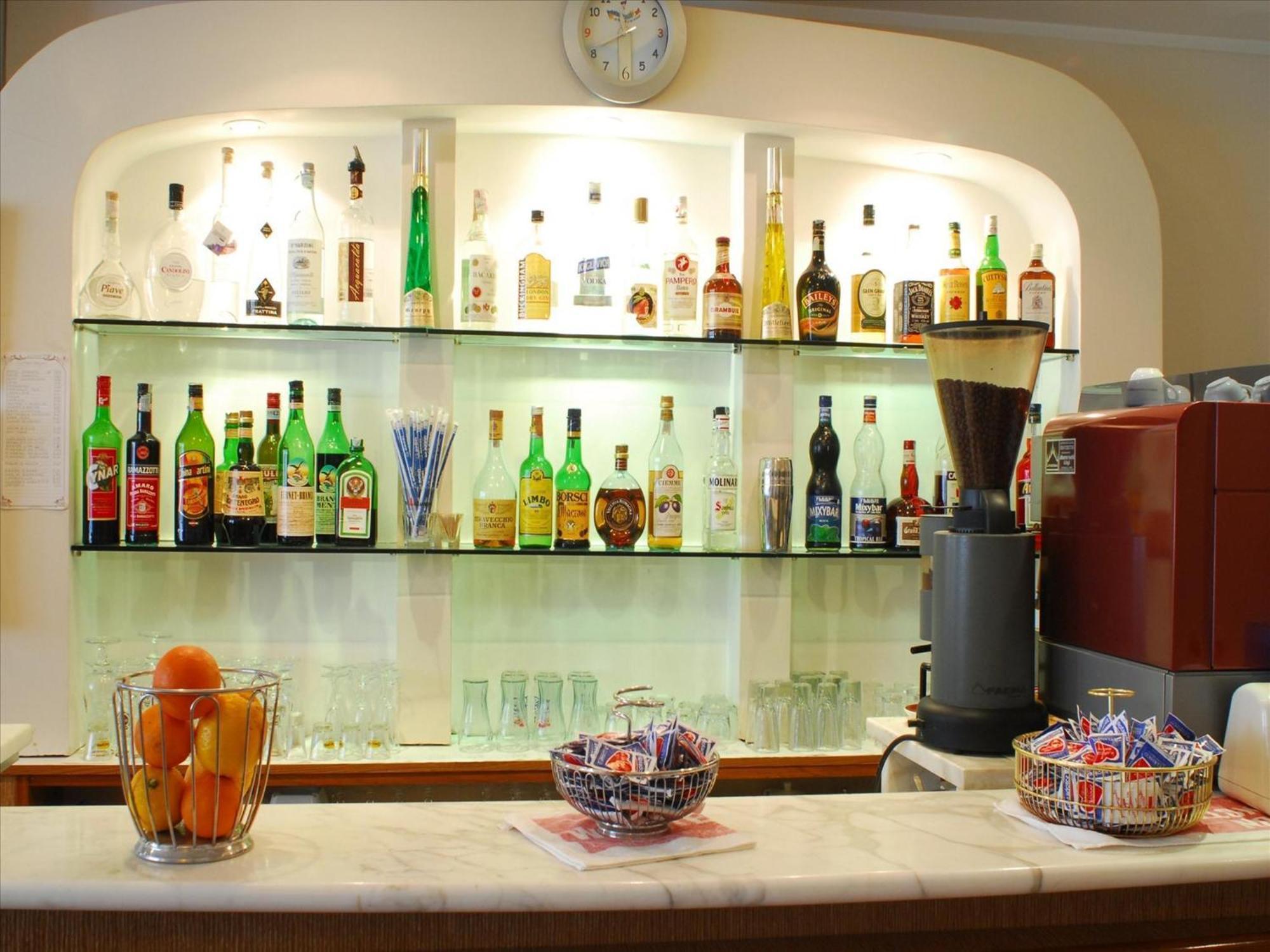 Hotel Veliero Rimini Zewnętrze zdjęcie