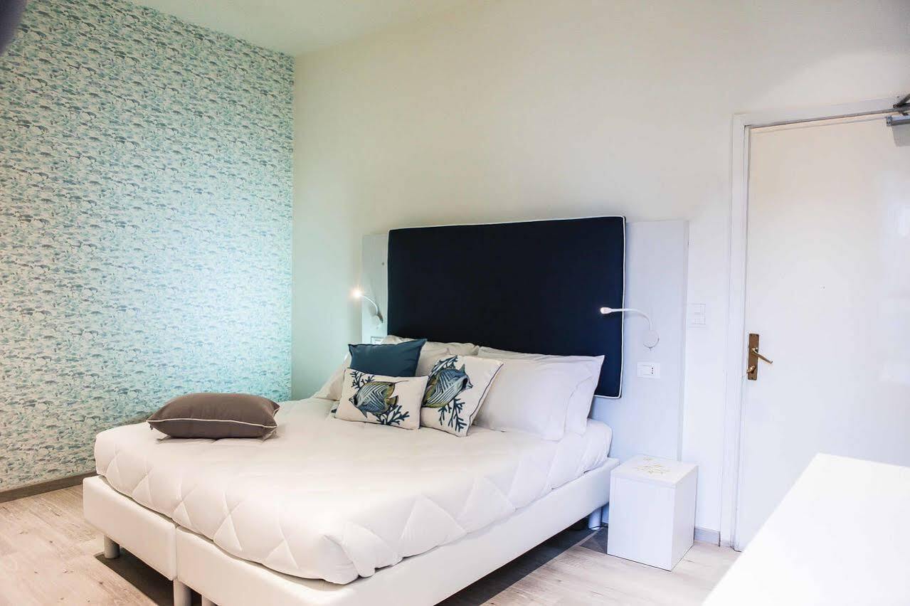 Hotel Veliero Rimini Zewnętrze zdjęcie