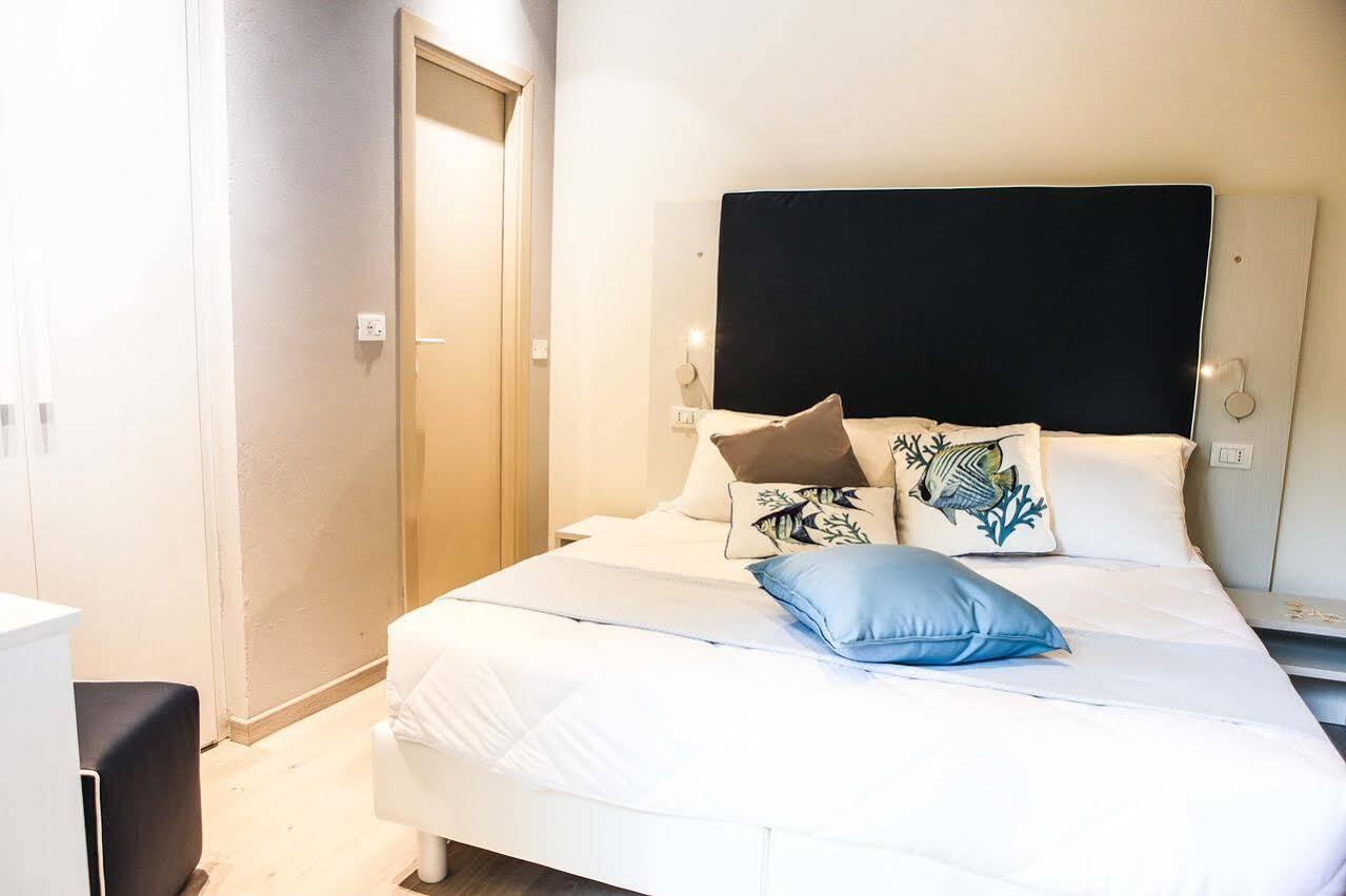 Hotel Veliero Rimini Zewnętrze zdjęcie