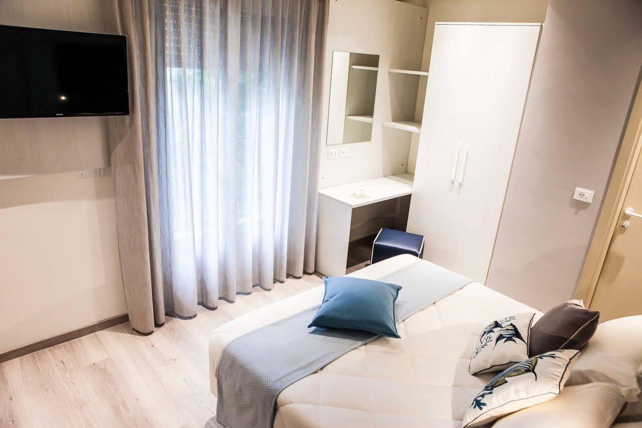 Hotel Veliero Rimini Zewnętrze zdjęcie